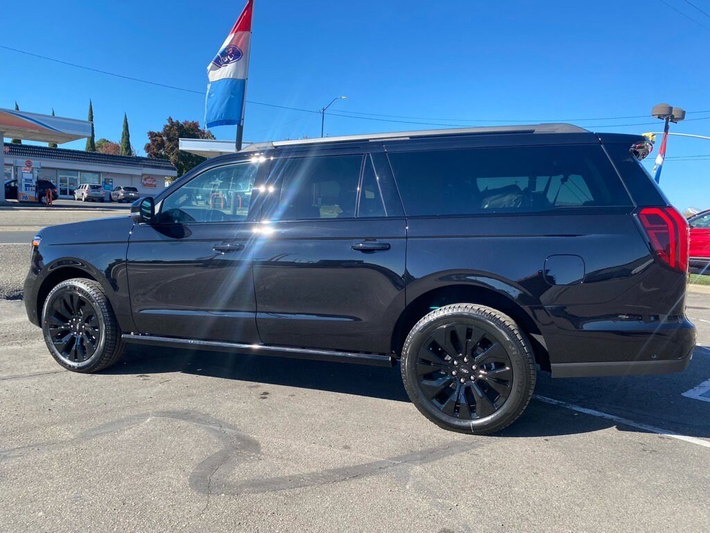 New 2025 Ford Expedition Max Platinum Platinum 4x4