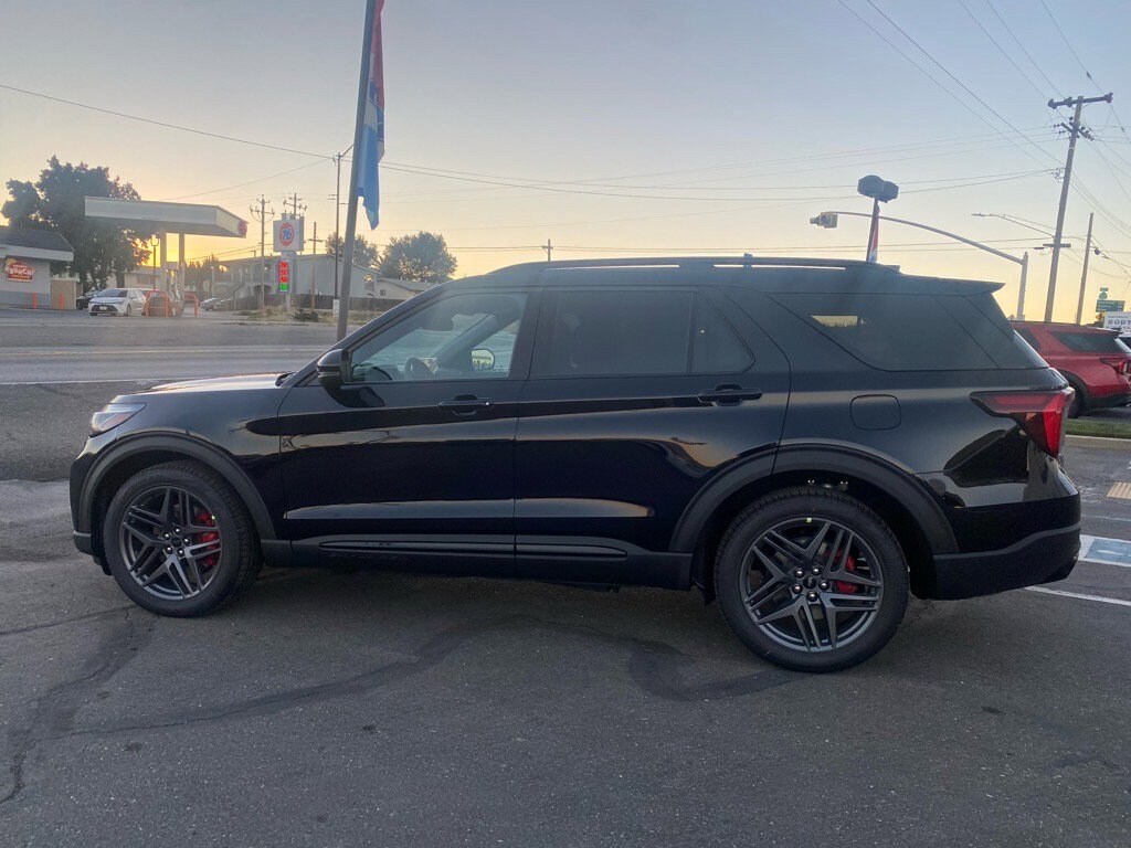 New 2026 Ford Explorer ST ST 4WD