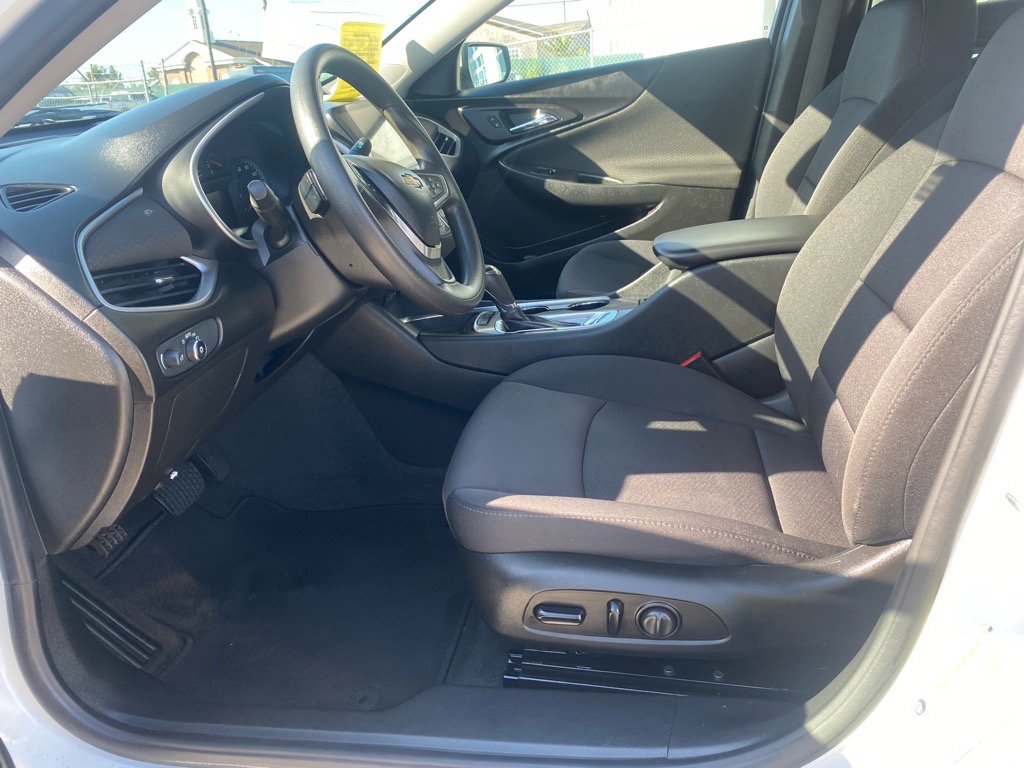 2020 Chevrolet Malibu - Photo 18