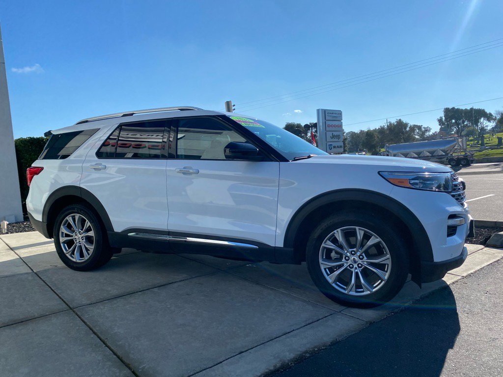 2023 Ford Explorer Limited photo 3