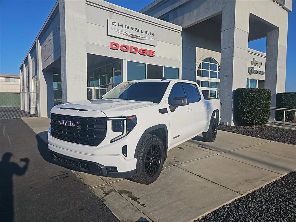 2022 GMC Sierra 4WD Crew Cab Short Box Elevation's photo