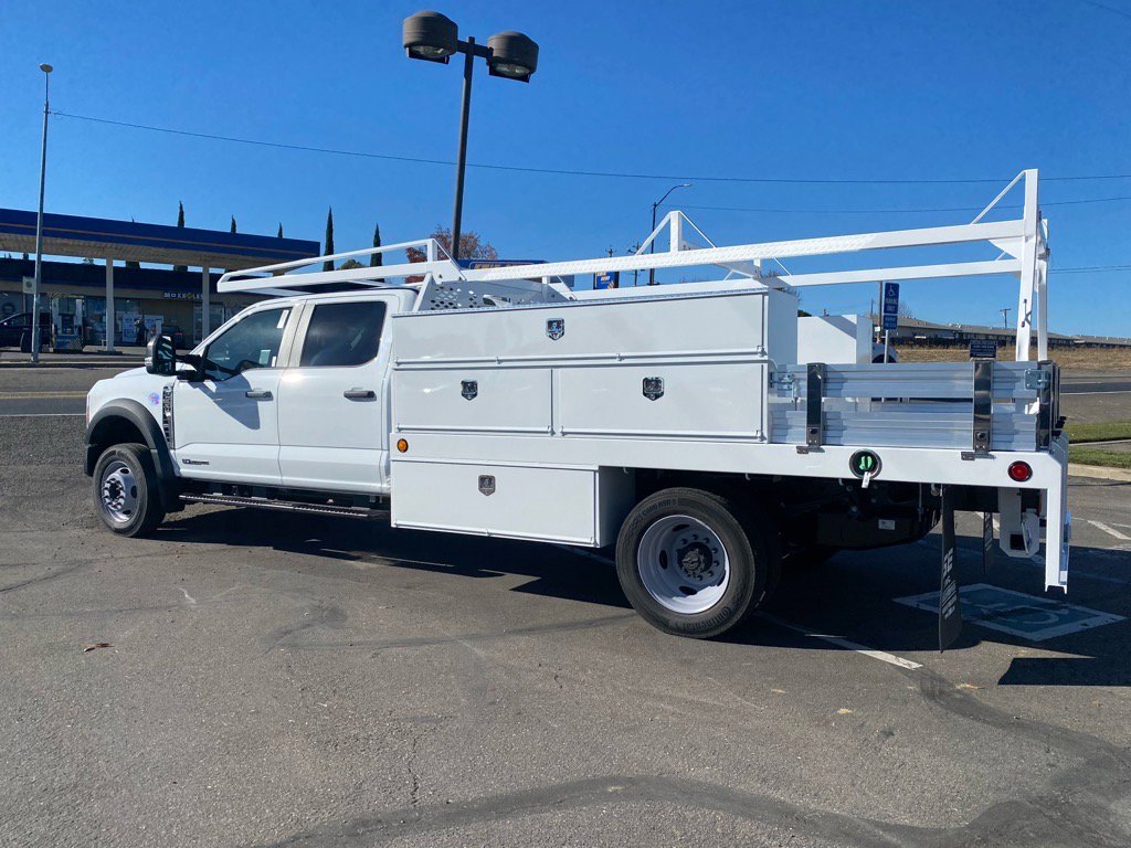 2024 Ford F-550 photo 4