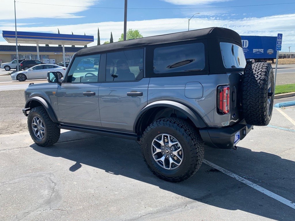 2024 Ford Bronco Badlands photo 4