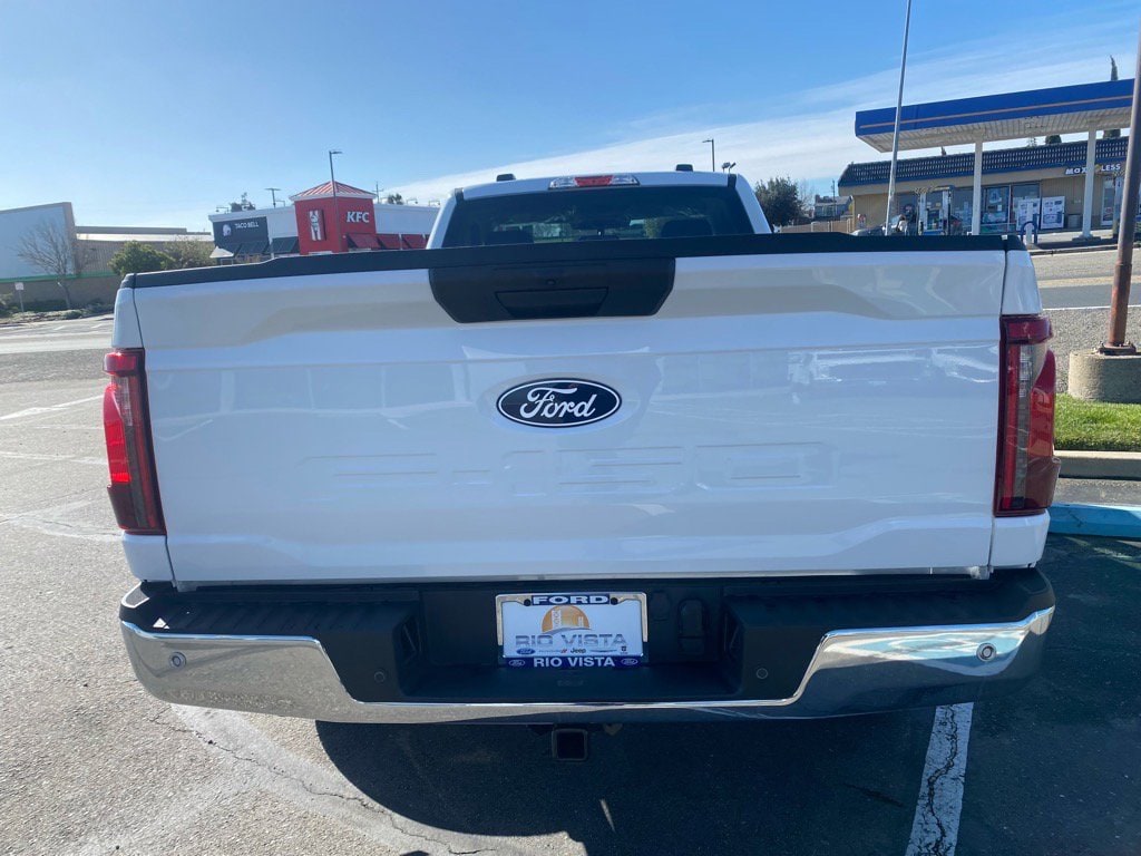 2025 Ford F-150 XL photo 4