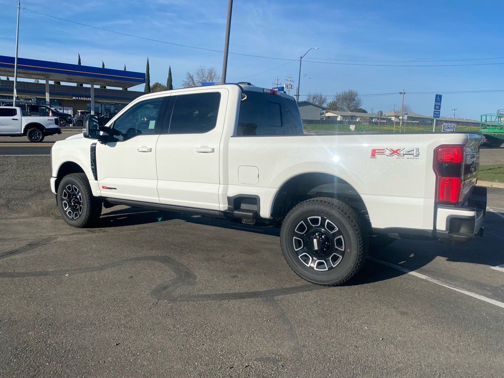 2025 Ford F-250 photo 4