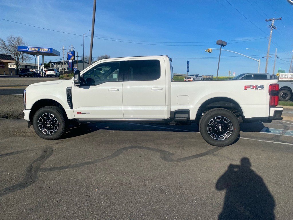 New 2025 Ford Super Duty F-250 Platinum Platinum 4WD Crew Cab 6.75 Box