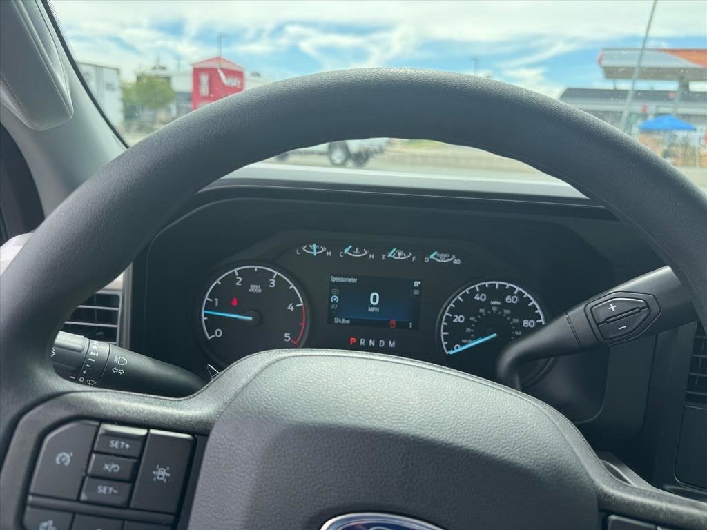 2025 Ford F-550 Super Duty Chassis Cab XL - Photo 10