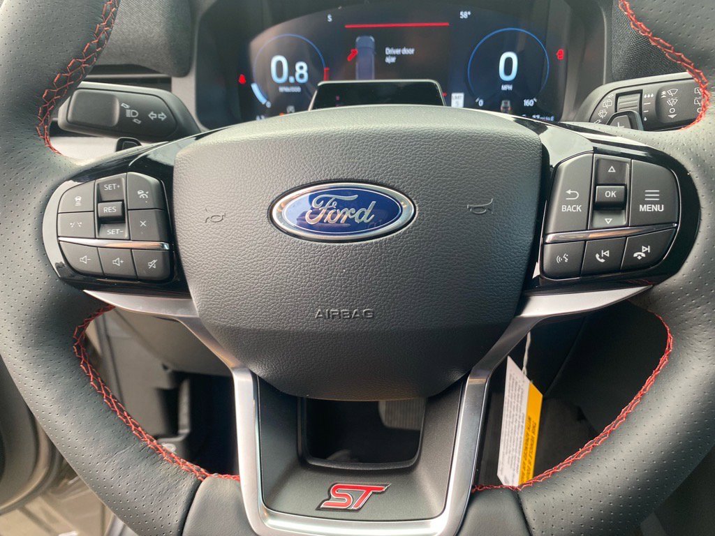 2026 Ford Explorer ST - Photo 22