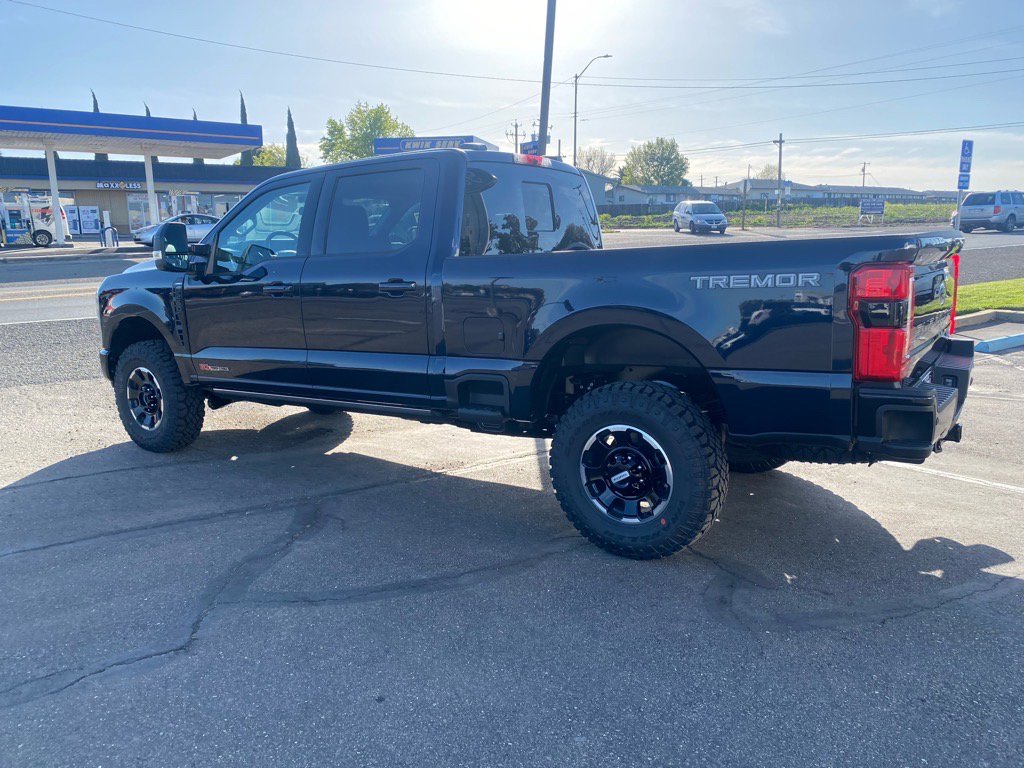 2025 Ford F-250 photo 4