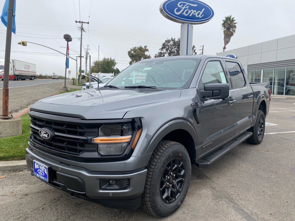 2025 Ford F-150 XLT's photo