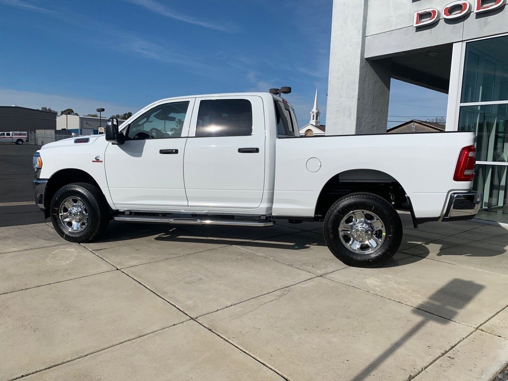 2024 Ram 2500 Tradesman photo 4