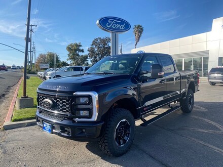 2025 Ford Super Duty F-250 Lariat TRUCK