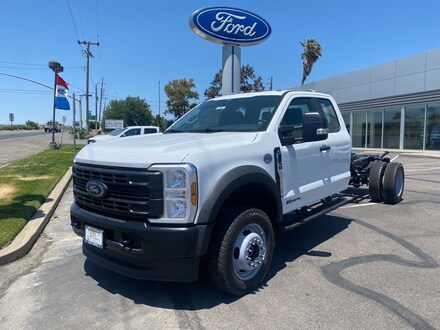 2025 Ford Chassis Cab F-550 XL TRUCK