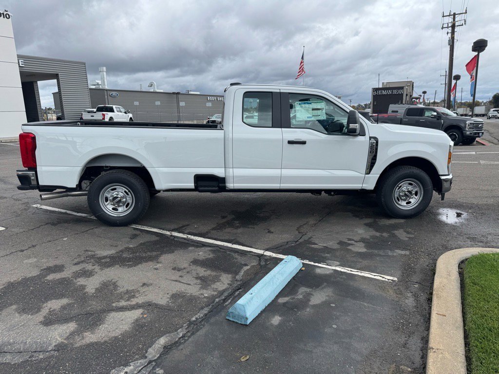 2026 Ford F-250 XL photo 2