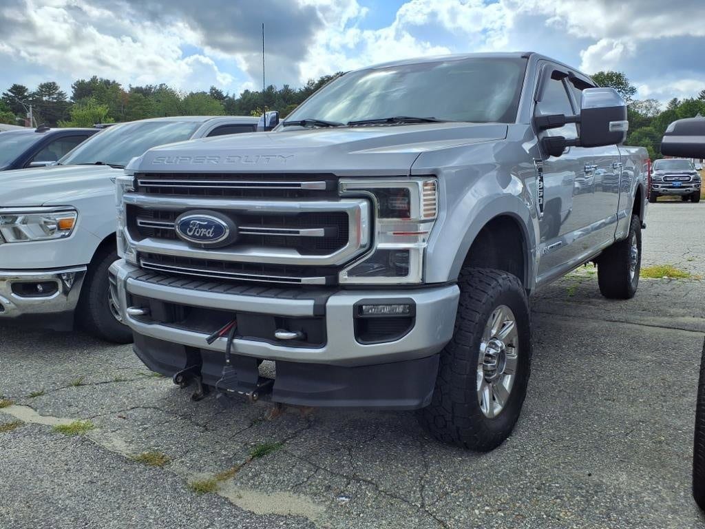 2022 Ford F-350 Super Duty Platinum's photo