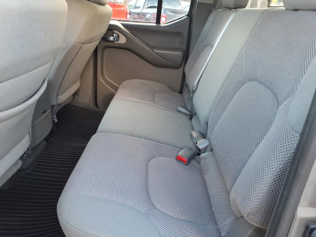2020 Nissan Frontier SV - Photo 12