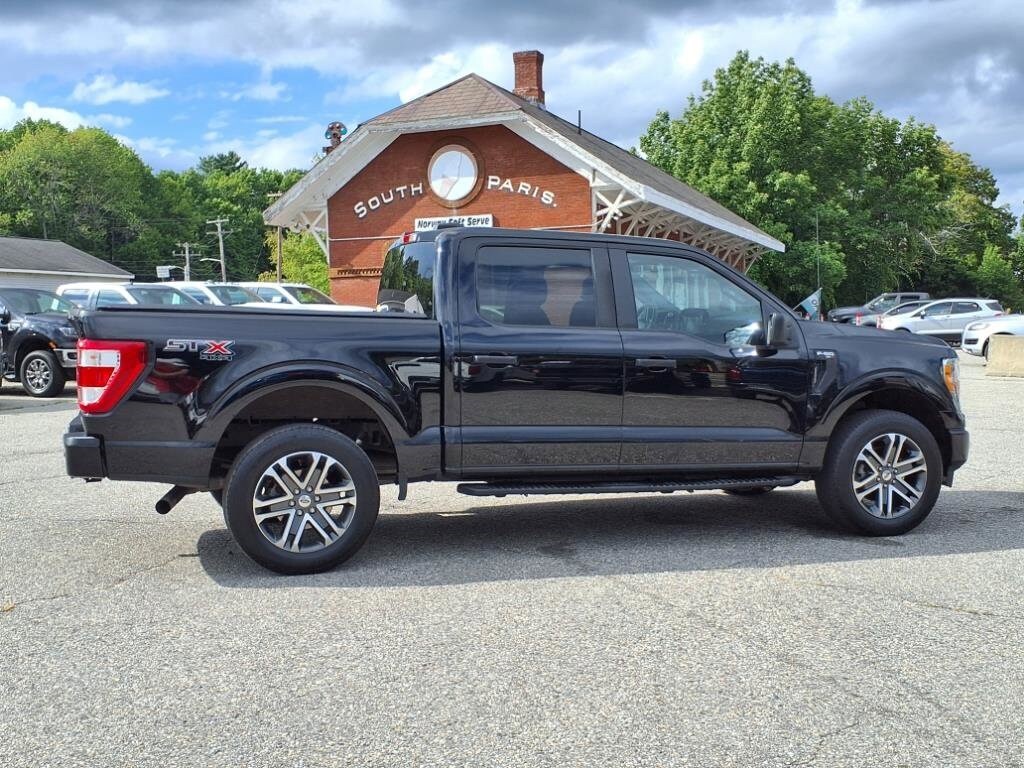 2022 Ford F-150 XL photo 4