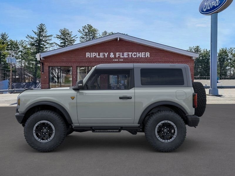 2024 Ford Bronco Badlands photo 3
