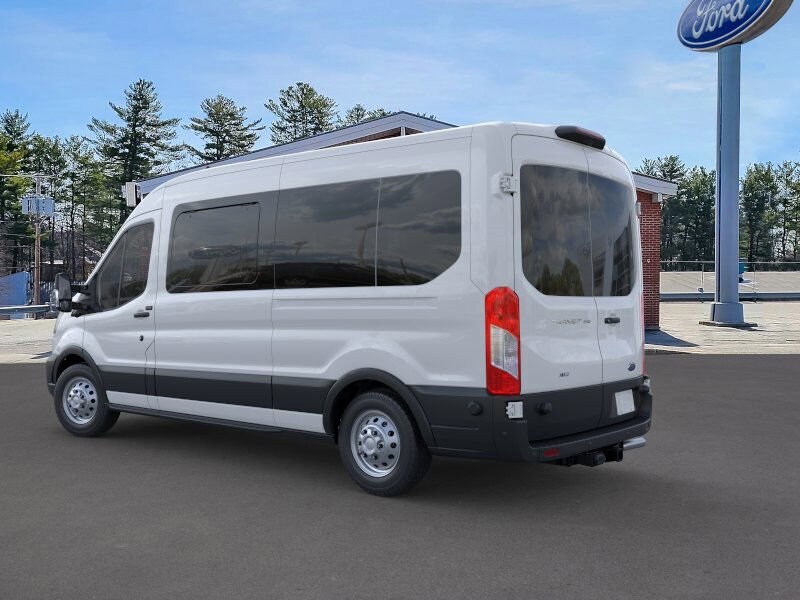 2024 Ford Transit Passenger XL photo 4