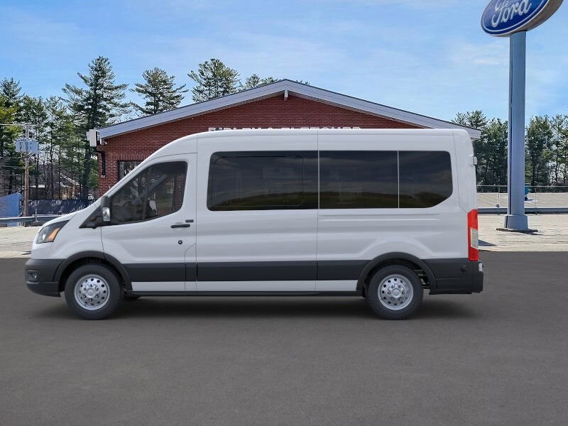 2024 Ford Transit Passenger XL photo 3