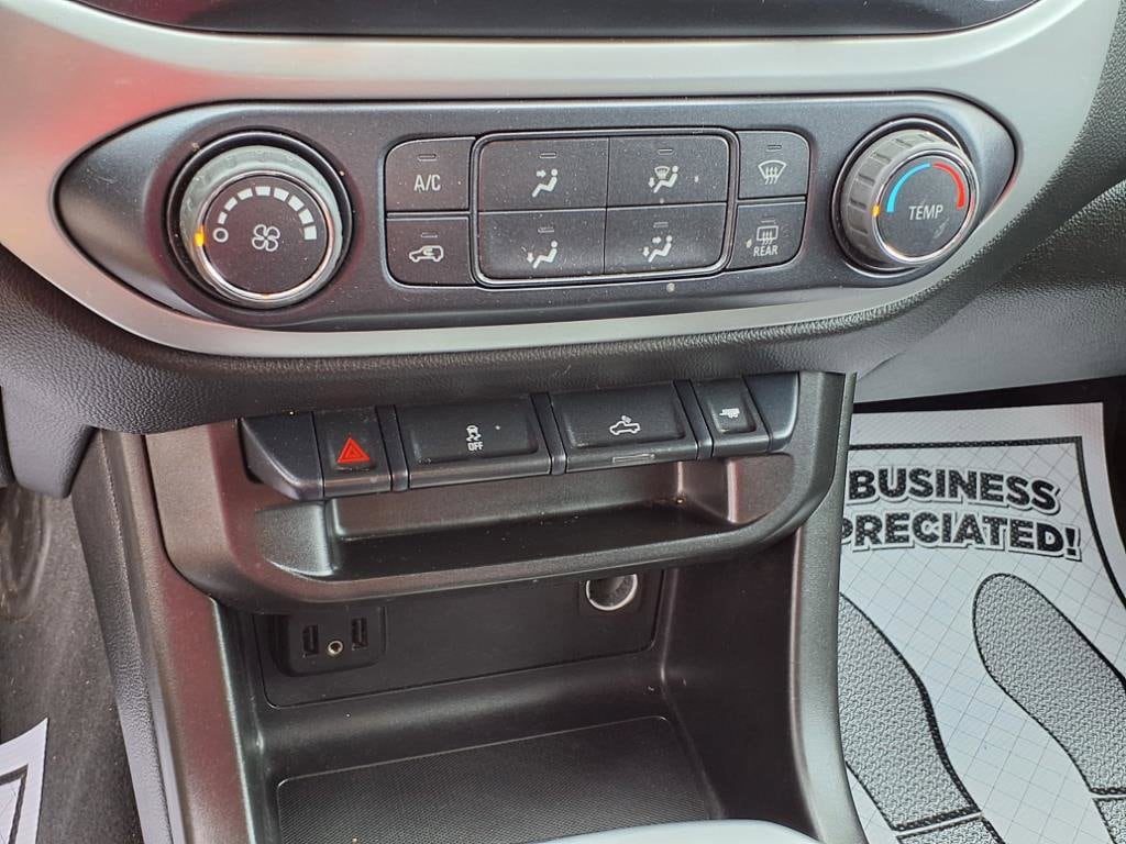 2022 Chevrolet Colorado LT - Photo 17