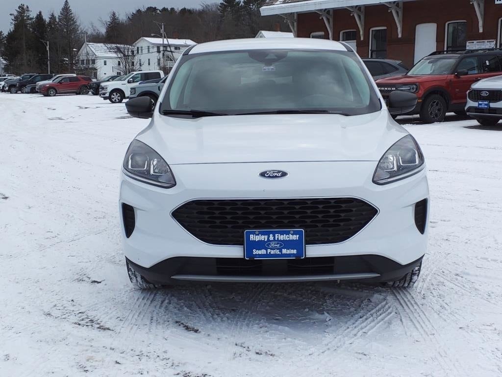 Used 2022 Ford Escape SE with VIN 1FMCU9G66NUA62255 for sale in South Paris, ME