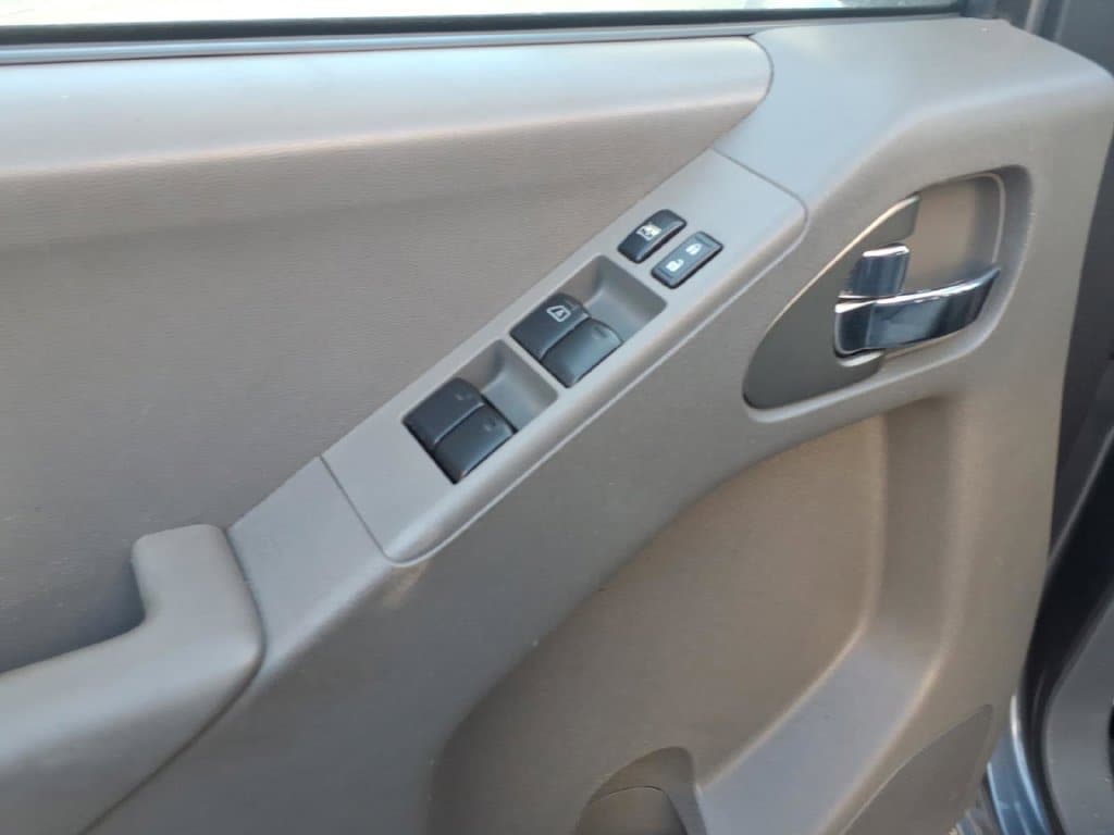 2020 Nissan Frontier SV - Photo 10