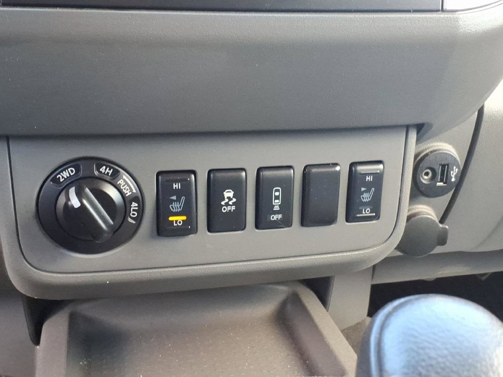 2020 Nissan Frontier SV - Photo 16