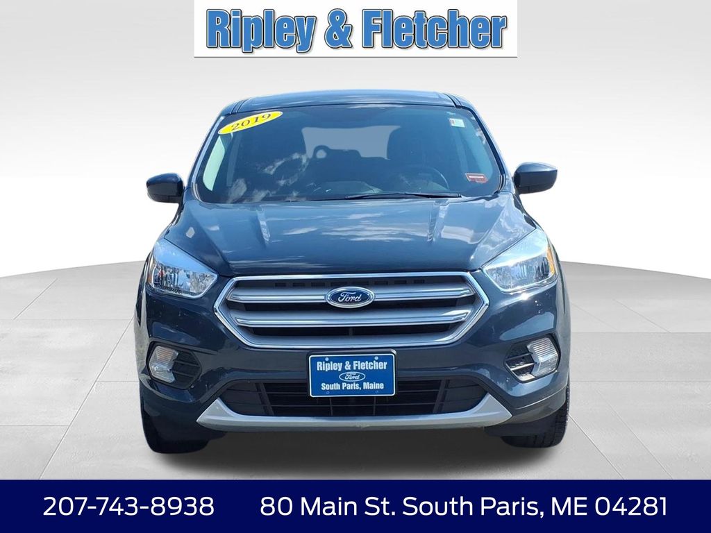 Used 2019 Ford Escape SE with VIN 1FMCU9GD3KUC17662 for sale in Paris, ME