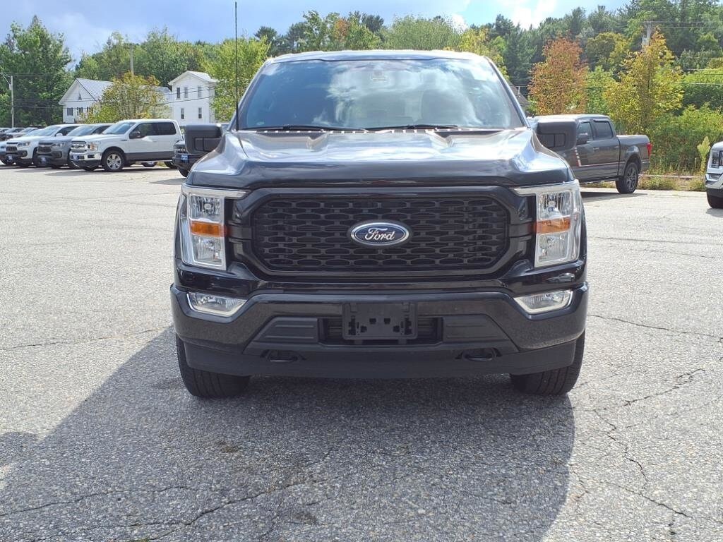 2022 Ford F-150 XL photo 2