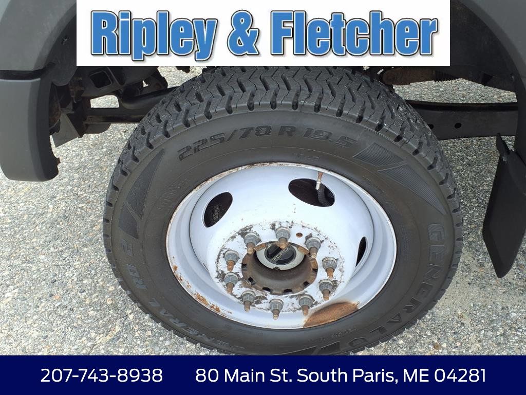 2022 Ford F-550 Super Duty Chassis Cab XL - Photo 11