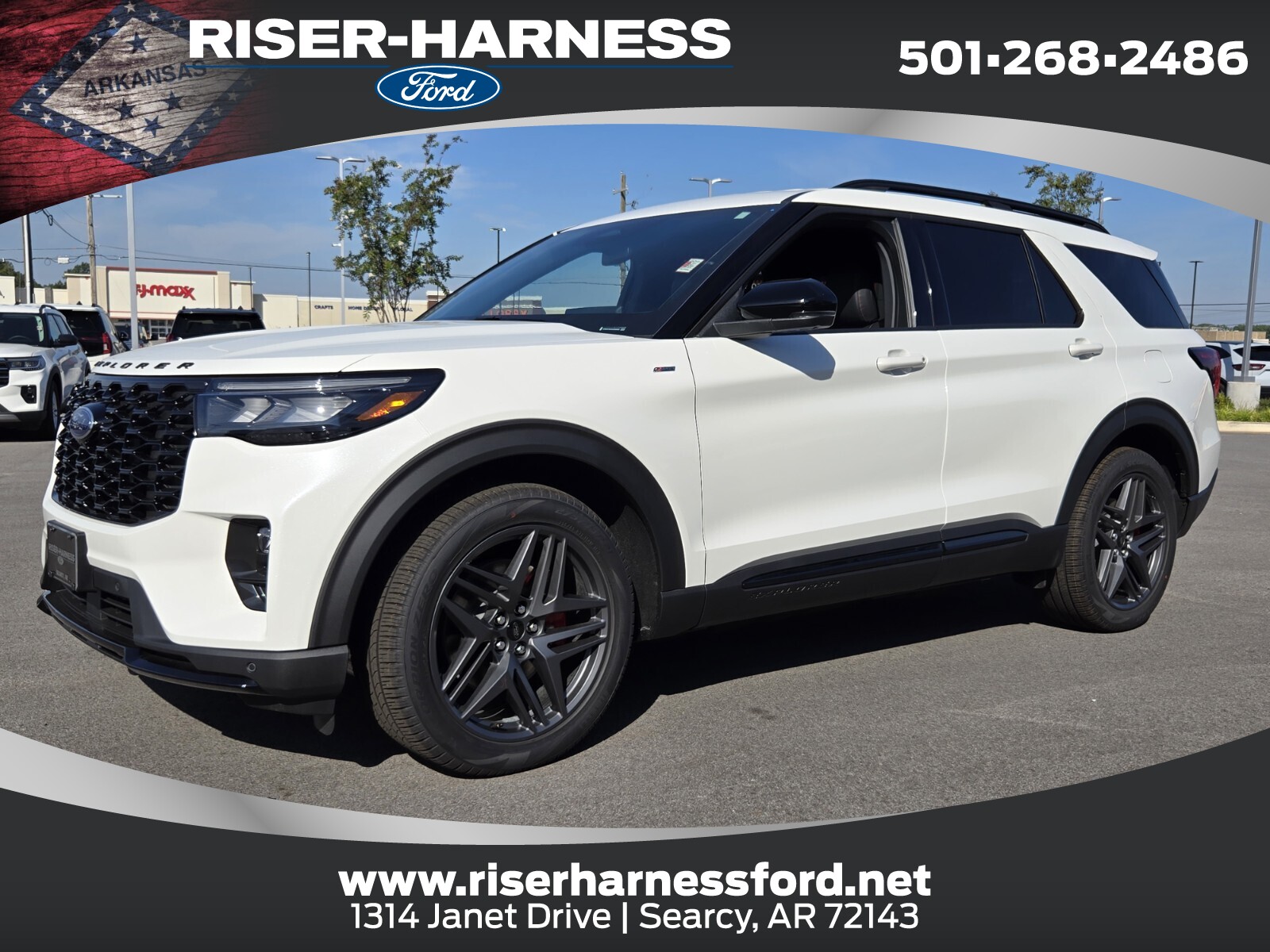 2025 Ford Explorer ST-LINE's photo