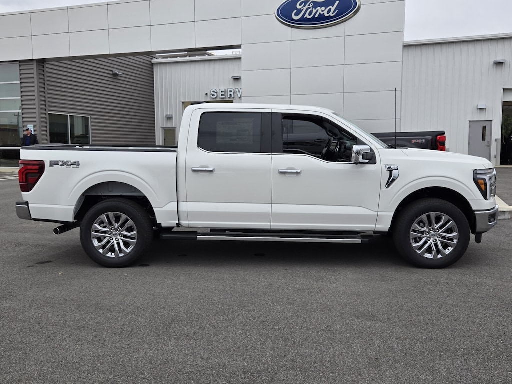 New 2025 Ford F-150 Lariat TRUCK