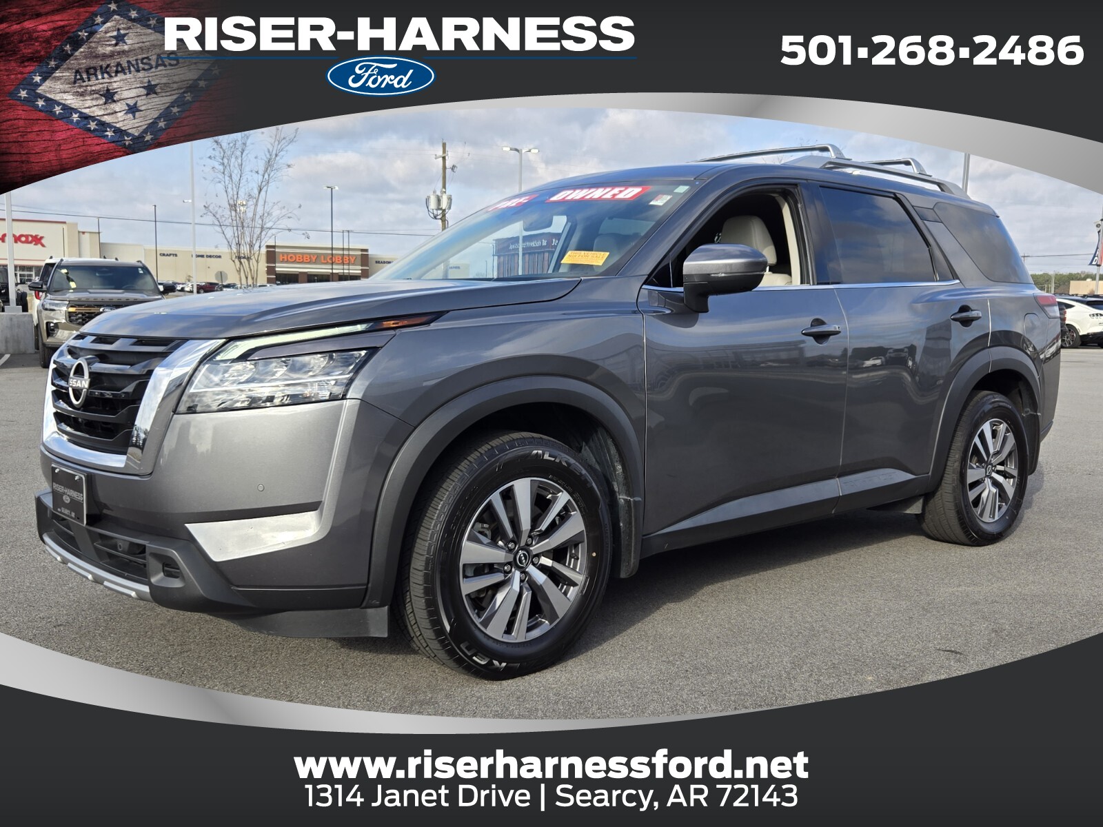 2023 Nissan Pathfinder SL