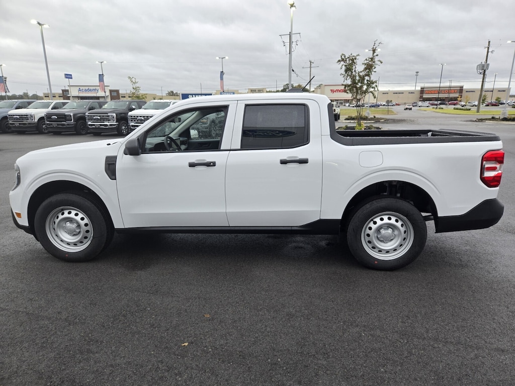 New 2025 Ford Maverick XL TRUCK