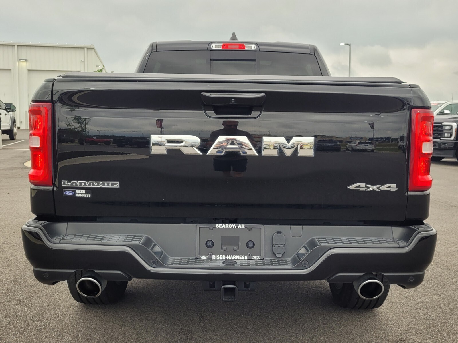 2025 Ram 1500 Laramie photo 4