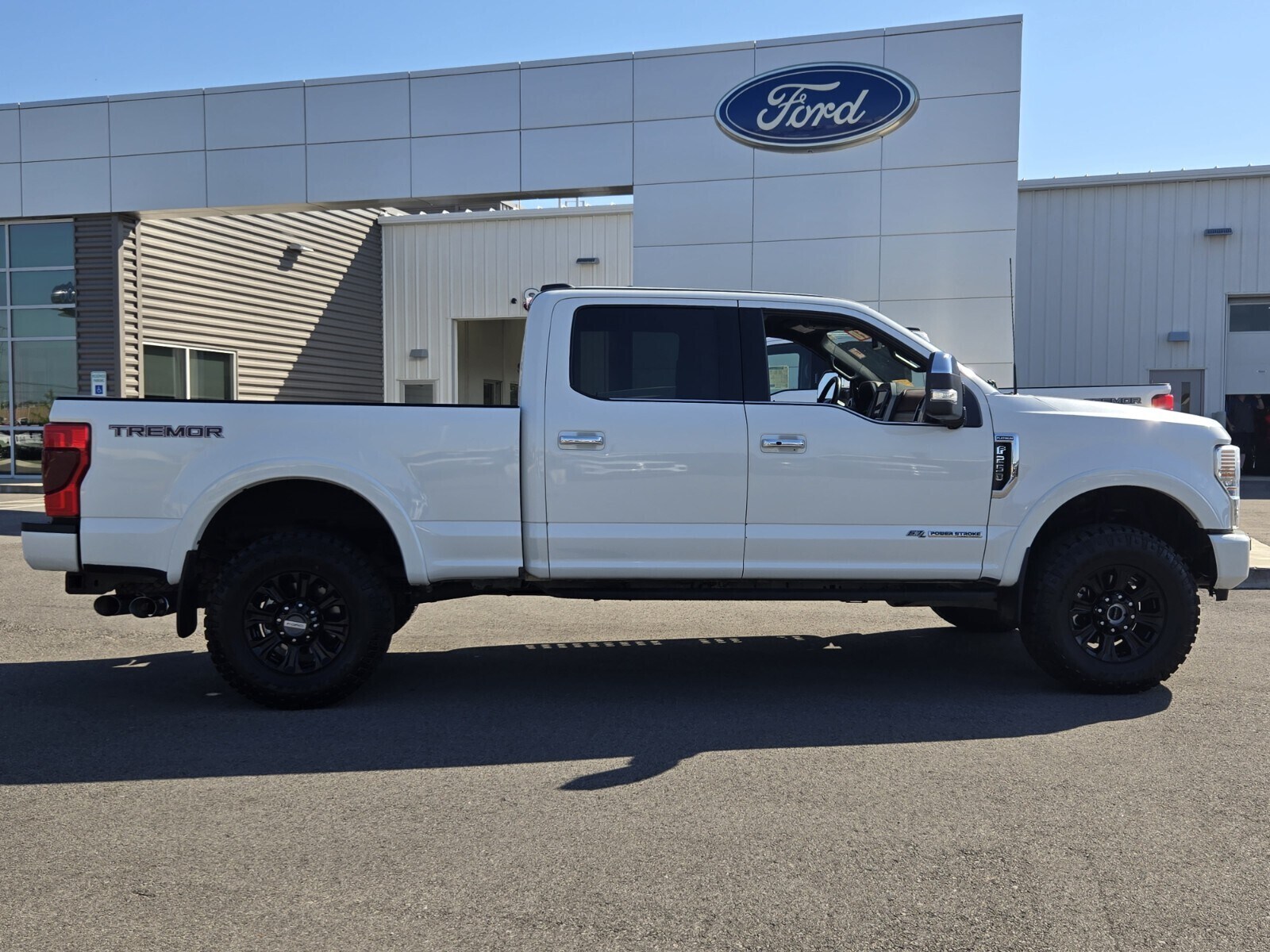 2022 Ford F-250 Platinum photo 3