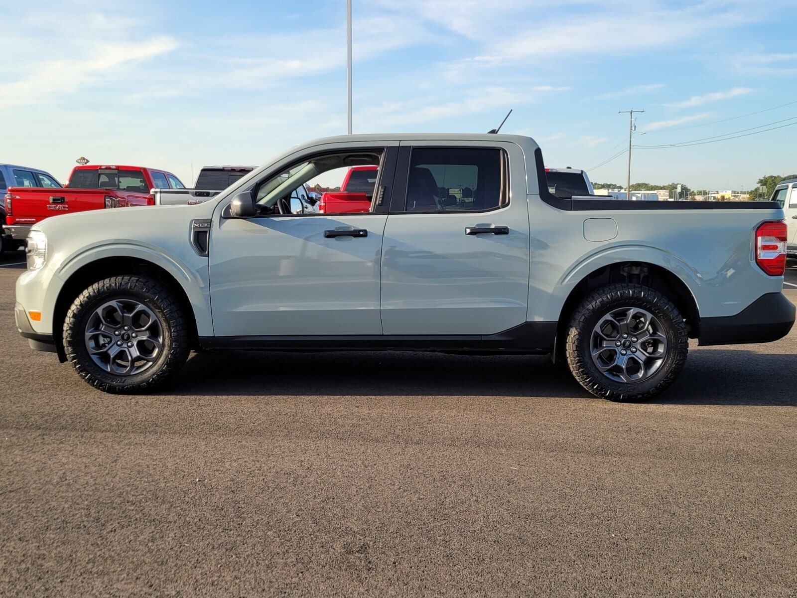 Certified 2022 Ford Maverick XLT with VIN 3FTTW8F92NRA04963 for sale in Searcy, AR