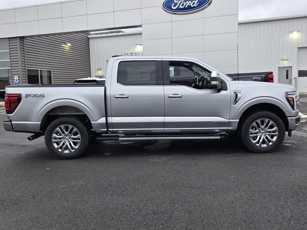 New 2025 Ford F-150 Lariat TRUCK