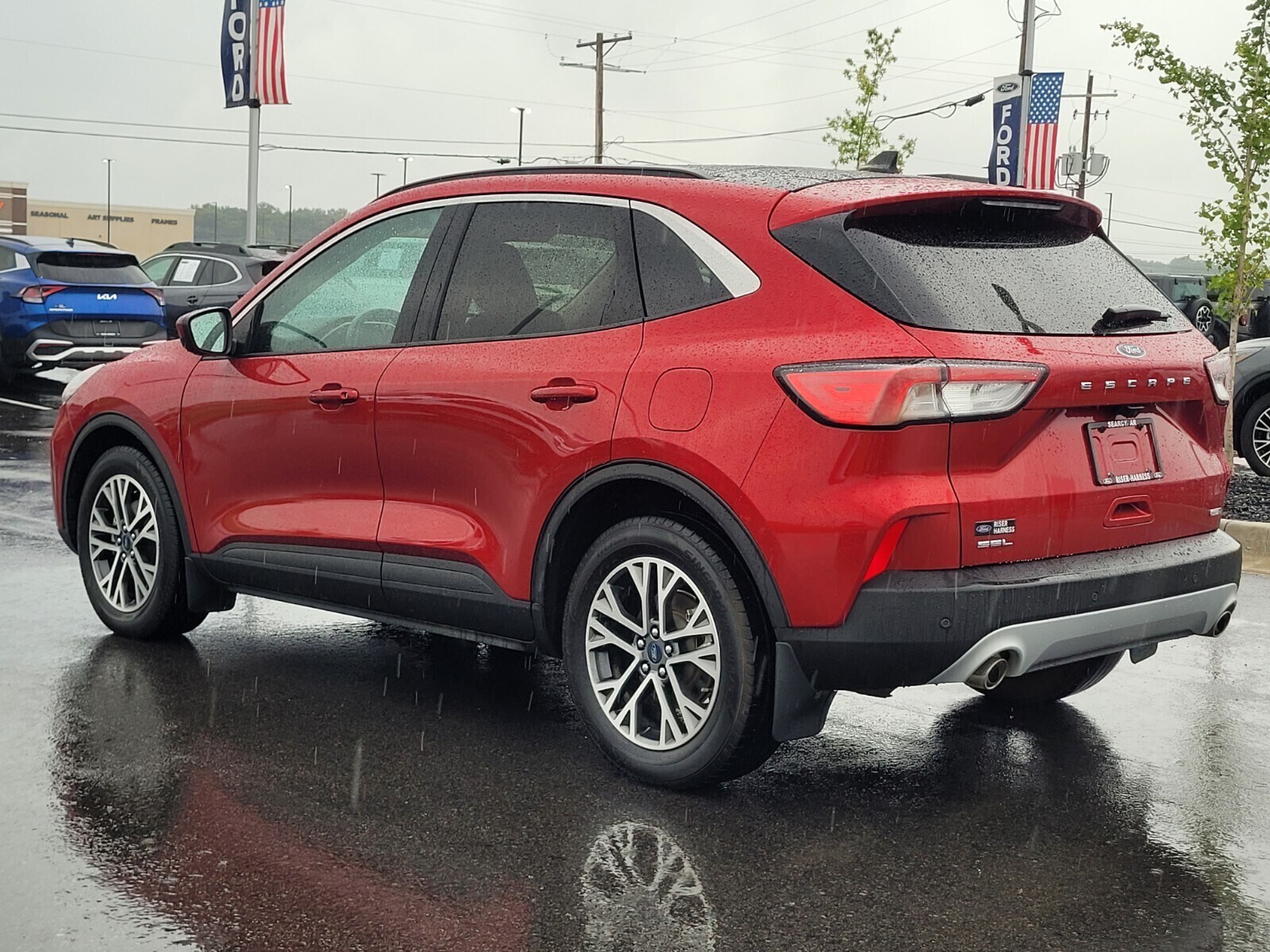 2020 Ford Escape SEL photo 3