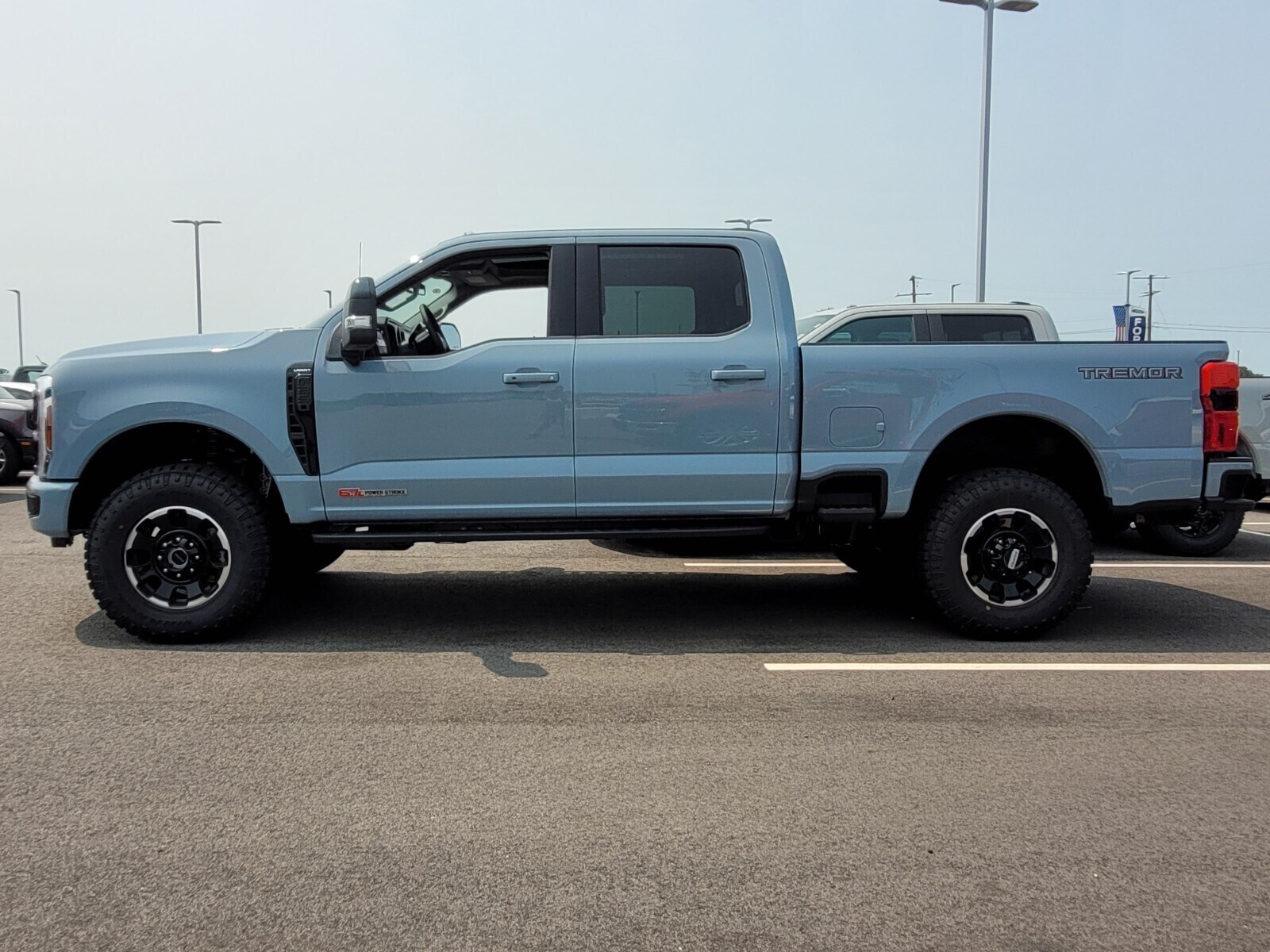 2025 Ford F-250 photo 3