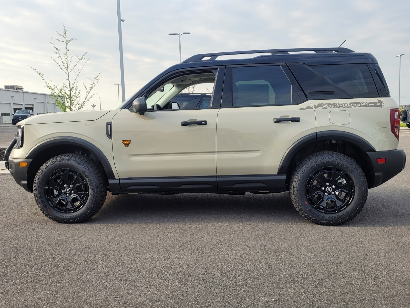 2025 Ford Bronco Sport Badlands photo 3