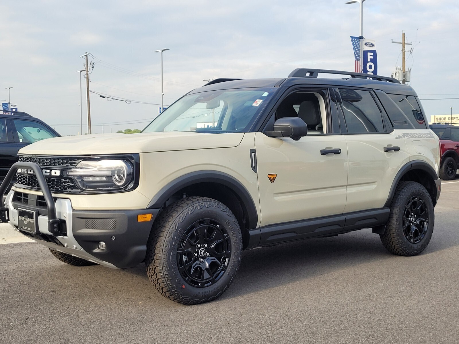 2025 Ford Bronco Sport Badlands photo 2