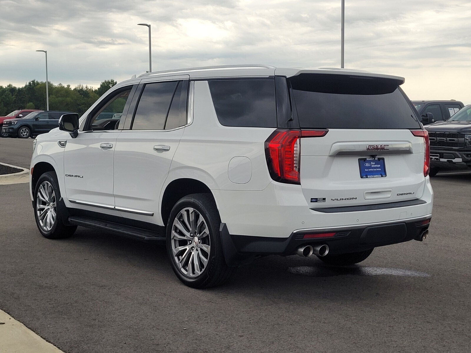 2022 Gmc Yukon Denali photo 3