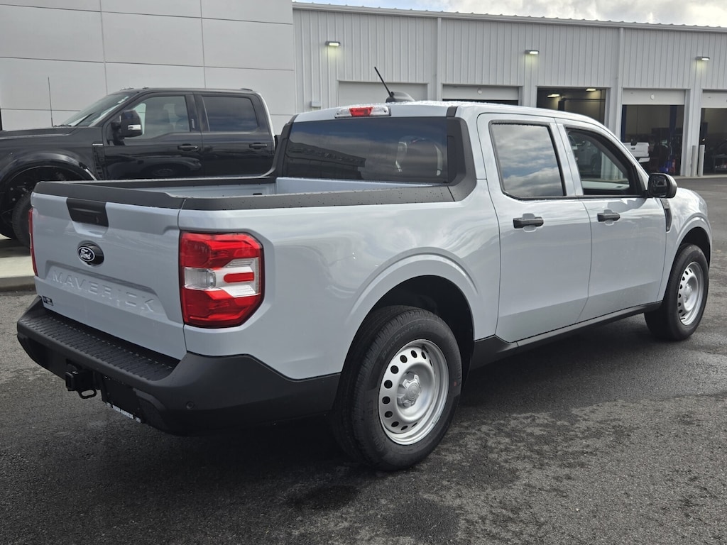 New 2025 Ford Maverick XL TRUCK