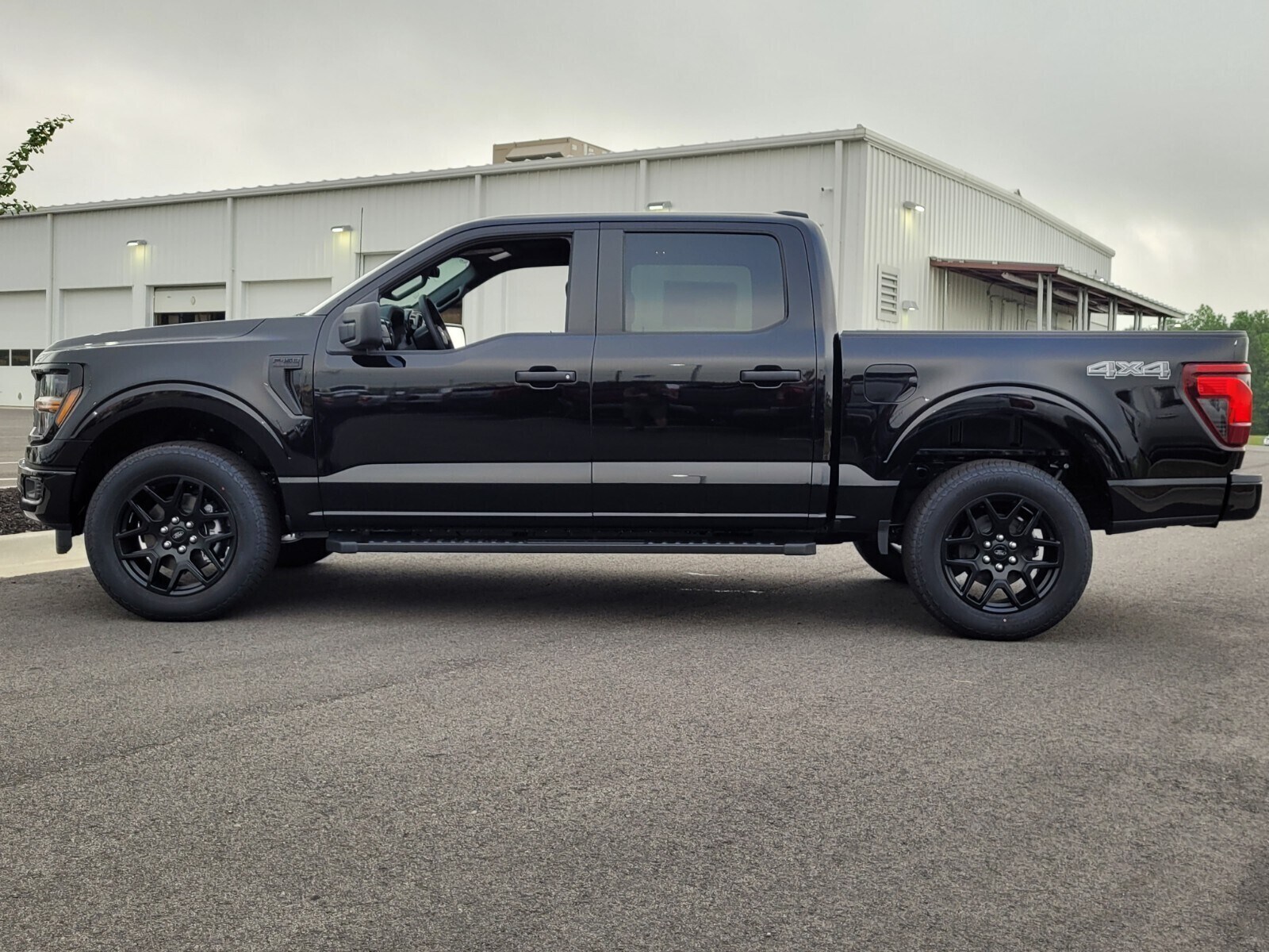 2025 Ford F-150 STX photo 2