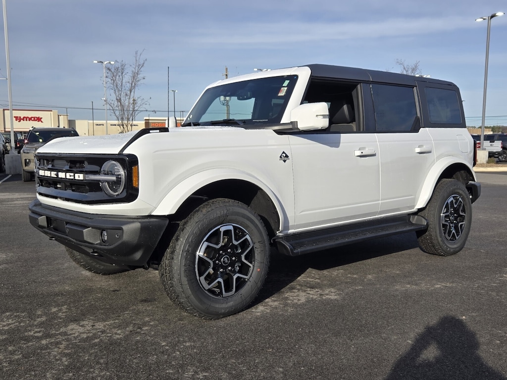 New 2025 Ford Bronco Outer Banks SUV