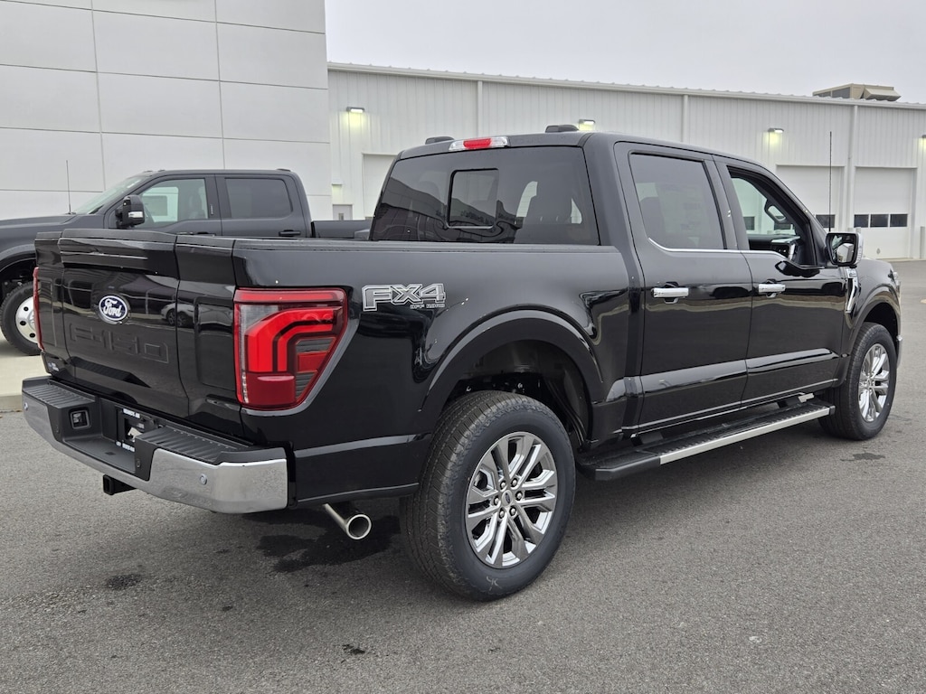 New 2025 Ford F-150 Lariat TRUCK