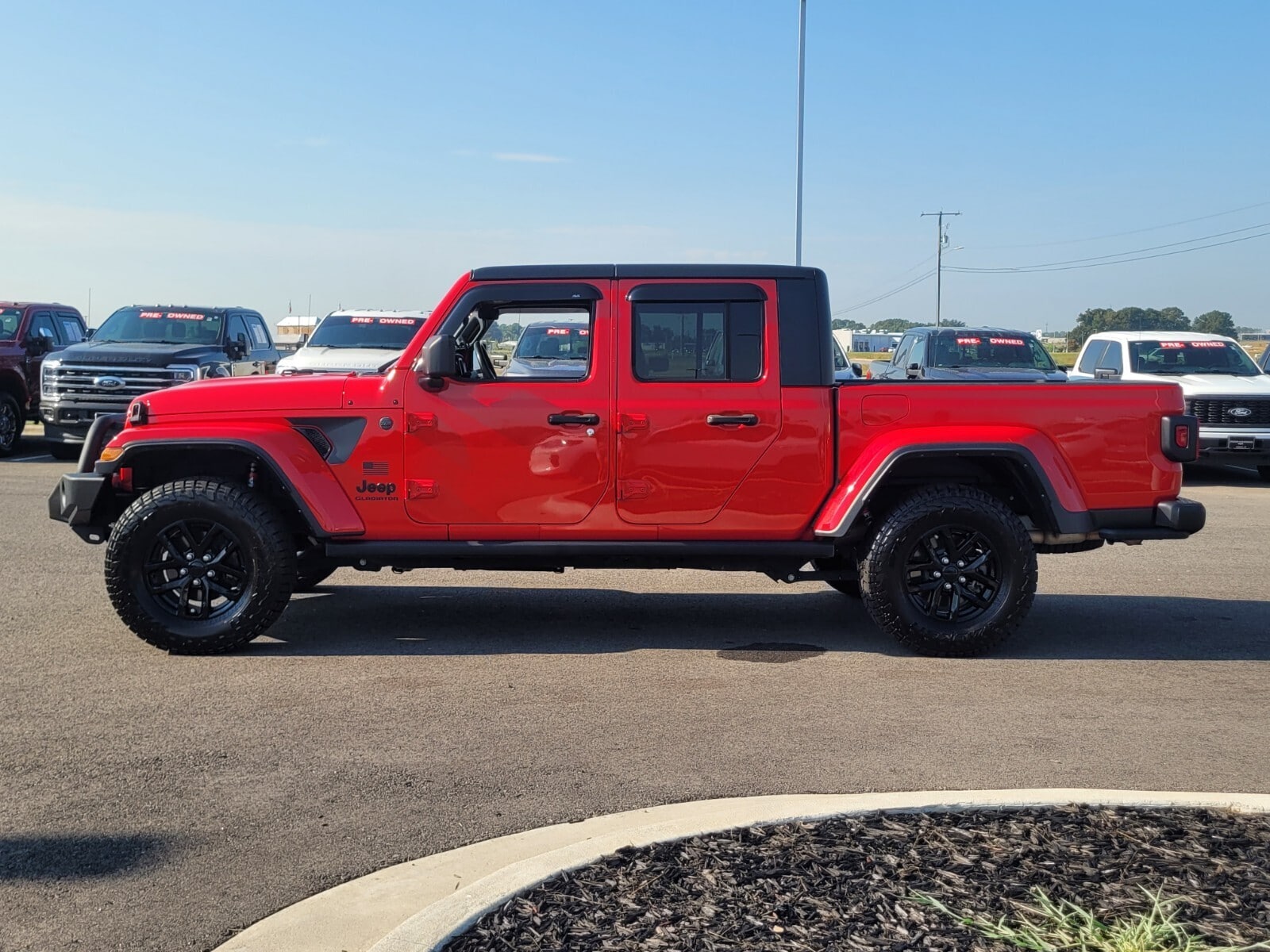 Used 2023 Jeep Gladiator Freedom with VIN 1C6JJTAG2PL513328 for sale in Little Rock