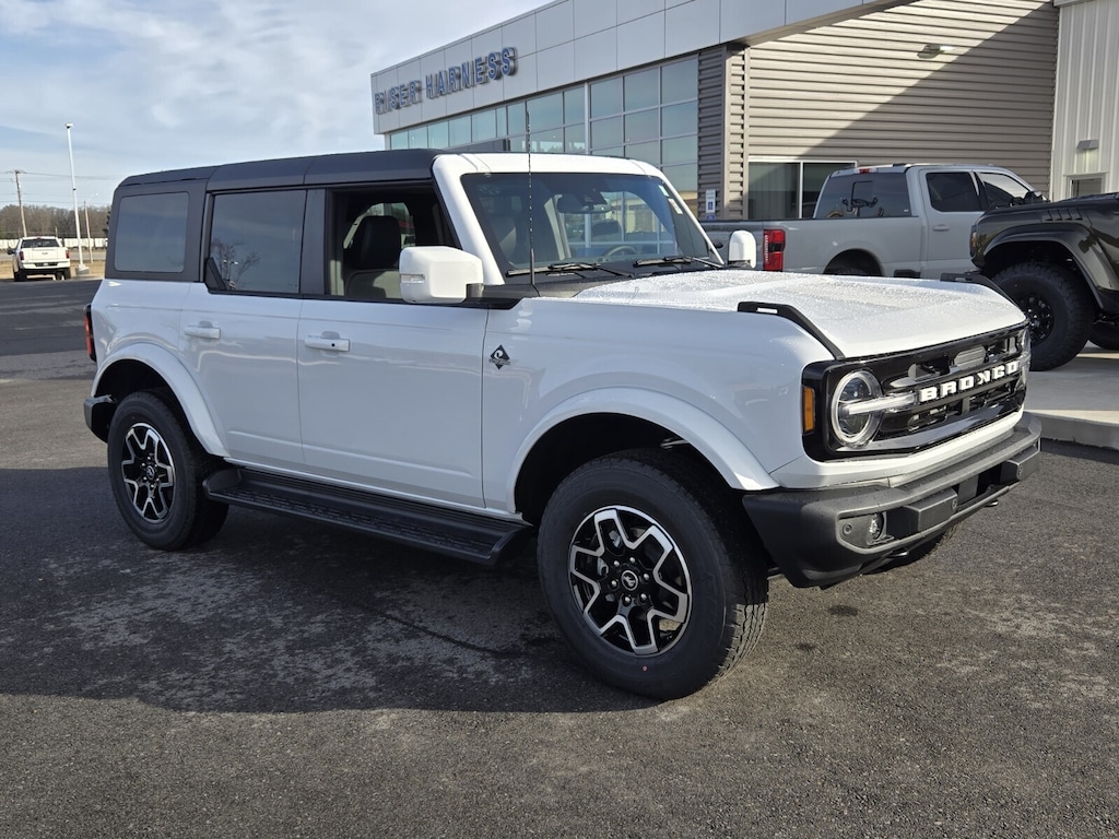 New 2025 Ford Bronco Outer Banks SUV
